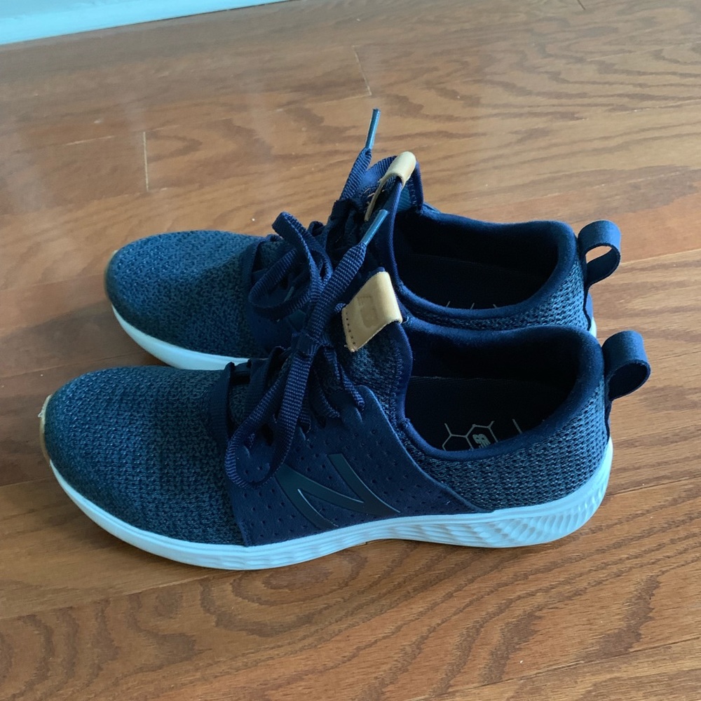 New Balance Tennis Shoes
